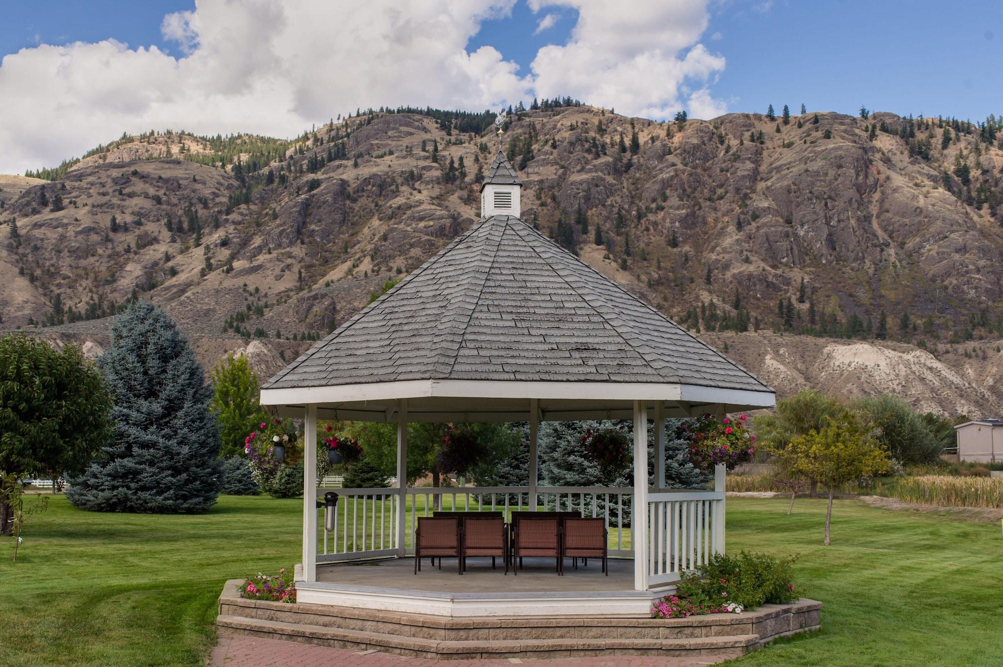 South Thompson Inn & Conference Centre Kamloops Bagian luar foto