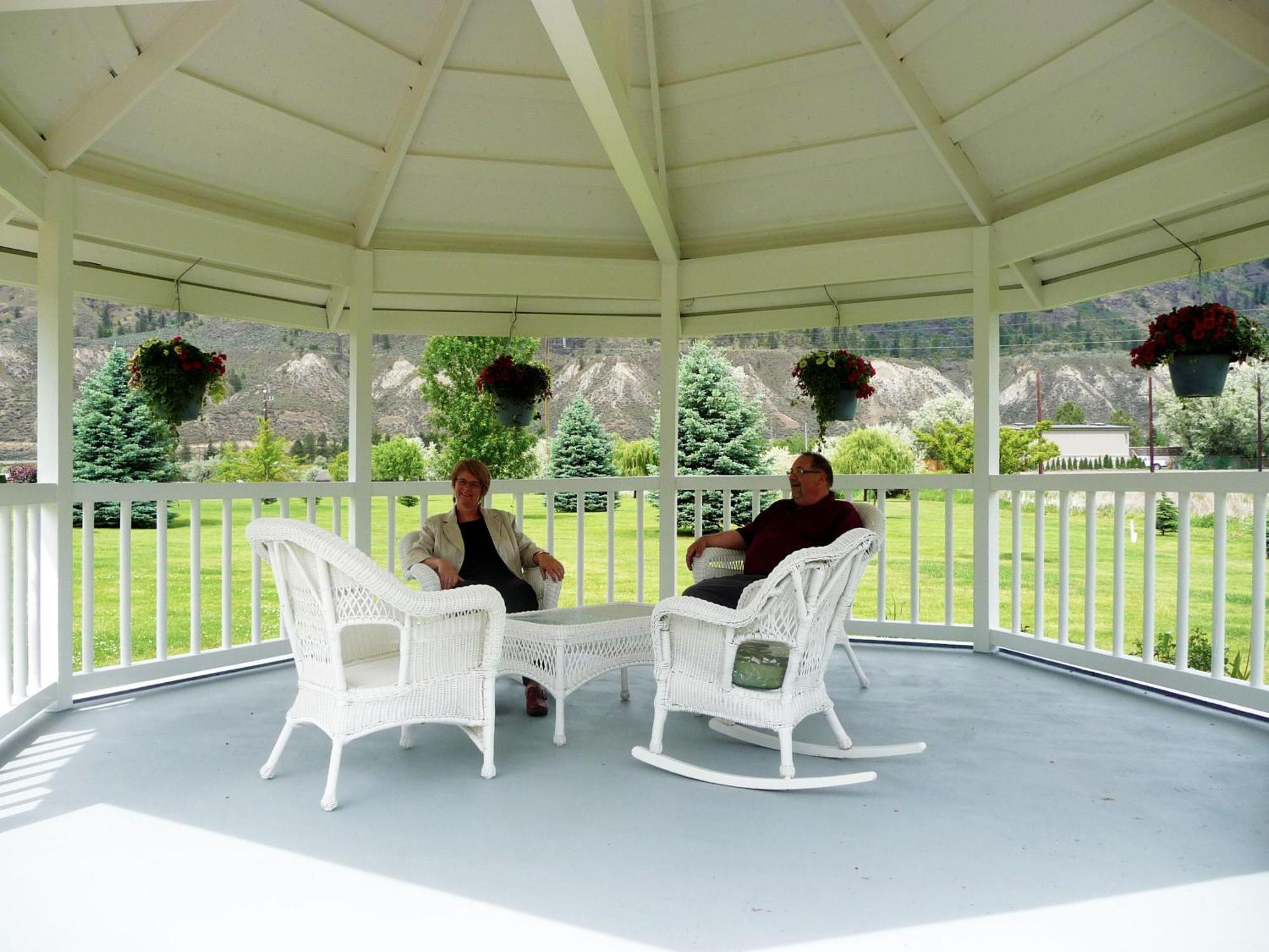 South Thompson Inn & Conference Centre Kamloops Bagian luar foto