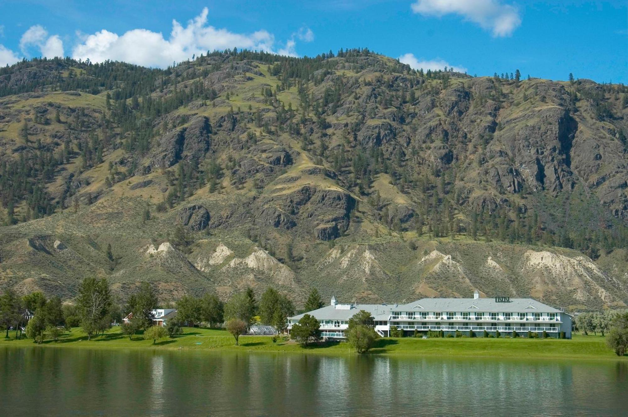 South Thompson Inn & Conference Centre Kamloops Bagian luar foto